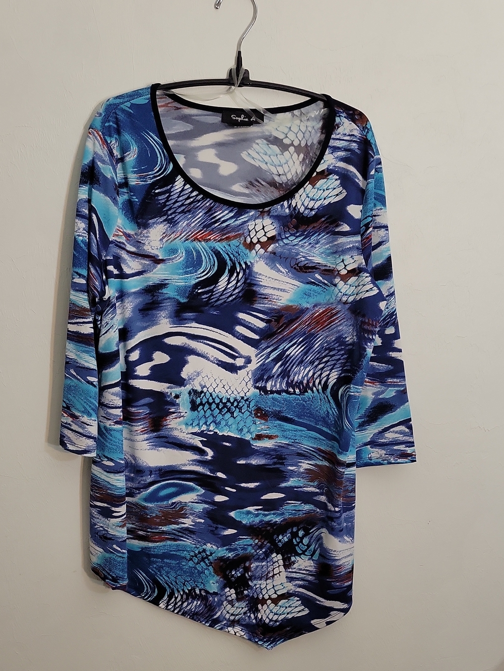 Women’s Blue Patterned Long Sleeve Scoop Neck Top - Lightweight Layer